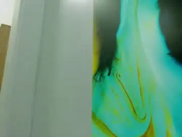 Chaturbate Live Sex Cam of ian_castillo_