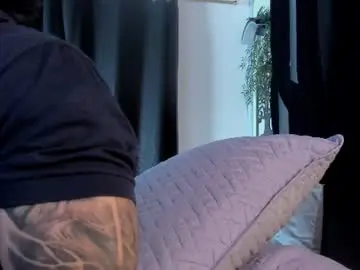 Chaturbate Free Porn Cam of justin_whitejs