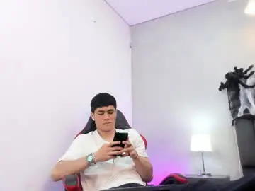 Chaturbate Live Sex of roan_birkin