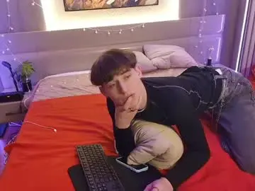 Chaturbate Best live sex cam show of vinsant_x