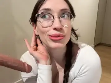 Chaturbate Free Porn Cam of kellyberry__