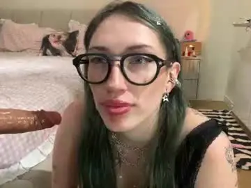 Chaturbate Live Sex Cam of kellyberry__