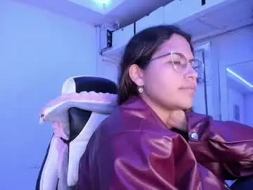 Chaturbate Live Sex Cam of ladybrown_16