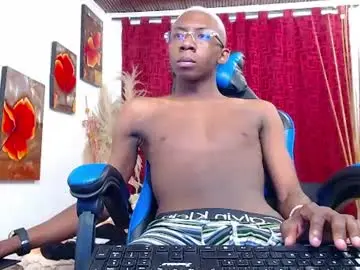 Chaturbate Adult Video Chat of miiloo18