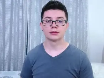 Chaturbate Live Sex Cam of kevinhunts