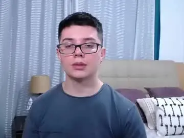 Chaturbate Sex Cam of kevinhunts