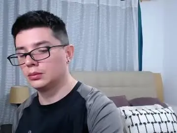 Chaturbate Free Live Porn of kevinhunts