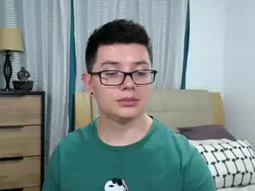 Chaturbate Live Porn of kevinhunts
