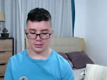 Chaturbate Free Live Porn of kevinhunts
