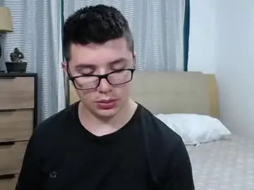 Chaturbate Sex Cam of kevinhunts