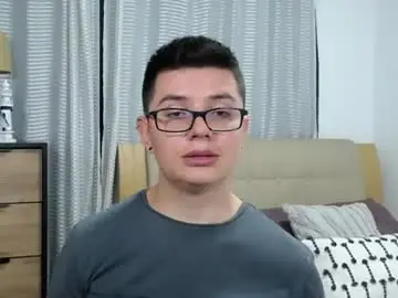 Chaturbate Sex Cam of kevinhunts