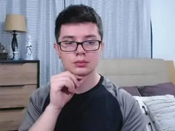 Chaturbate Live Sex Cam of kevinhunts
