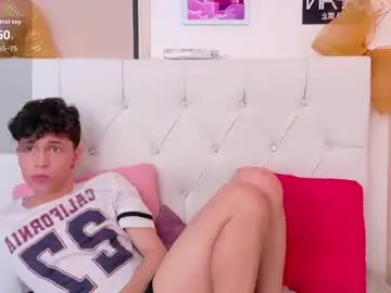 Chaturbate Live Porn of axel_evanss