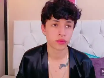 Chaturbate Nude Webcam of axel_evanss