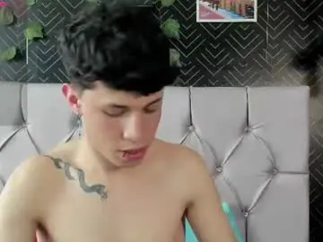 Chaturbate Nude Webcam of axel_evanss