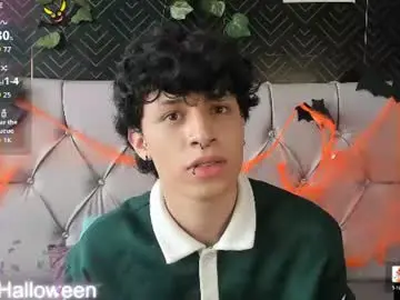 Chaturbate Nude Webcam of axel_evanss