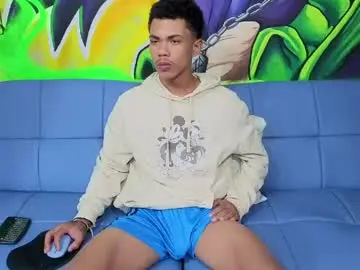 Chaturbate Nude Webcam of daniels6959