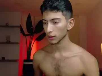 Chaturbate Live Porn of ethan_skiny_
