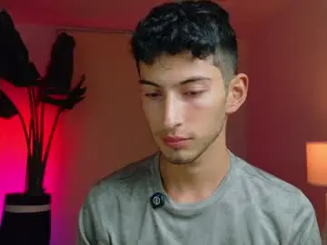 Chaturbate Private Sex Chat of ethan_skiny_