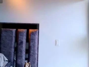 Chaturbate Free Live Porn of santin_seans