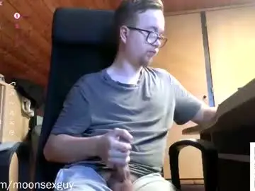 Chaturbate Free Porn Cam of moonsexguy