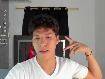 Chaturbate Sex Chat of maximiliano_khalil