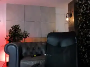 Chaturbate Free Porn Cam of bento_fox