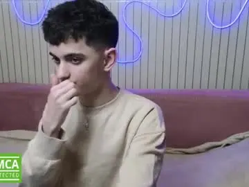 Chaturbate Adult Webcam of alexander_18_xxl
