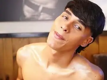 Chaturbate Sex Cam of andrewortix