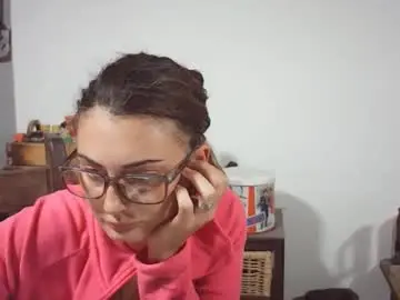 Chaturbate Sex Chat of hornyhippies0080