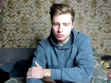 Chaturbate Sex Cam of hornyblondieboyy