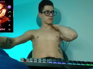 Chaturbate Live Sex Cam of wolfan_sky