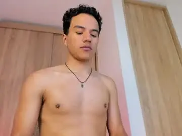 Chaturbate Live Sex Cam of george_cams1