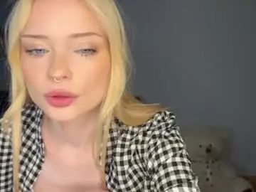 Chaturbate Live Sex Cam of adrenaline_lush
