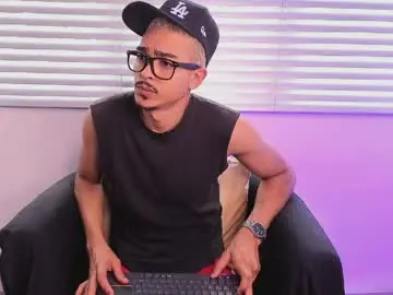 Chaturbate Live Porn of axelstones_