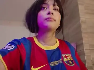 Chaturbate Adult Webcam of emilliex_