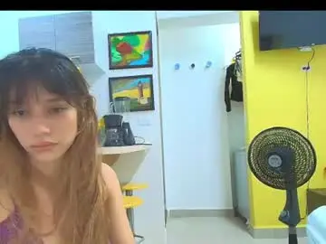 Chaturbate Watch Live Sex Cams of isis_pink