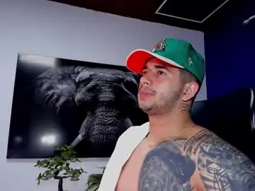 Chaturbate Watch Live Sex Cams of king_falconer