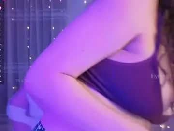 Chaturbate Live Porn of lilyrose1_