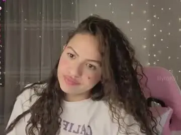 Chaturbate Free Live Porn of lilyrose1_