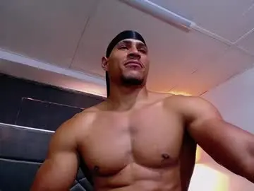 Chaturbate Live Sex of adam_fit19cm