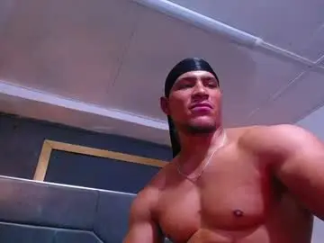 Chaturbate Live Sex Cam of adam_fit19cm