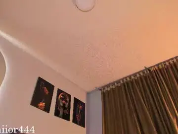 Chaturbate Free Porn Cam of baby_junior420