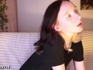 Chaturbate Best live sex cam show of euphoria_girls