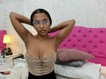 Chaturbate Live Sex Cam of karina_calderon