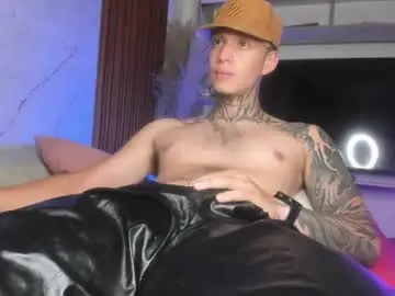 Chaturbate Nude Webcam of matthewjones1