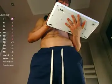 Chaturbate Live Sex Cam of christianlevine_