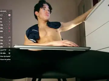 Chaturbate Best live sex cam show of christianlevine_