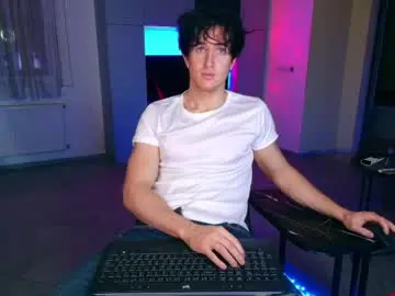 Chaturbate Watch Live Sex Cams of christianlevine_