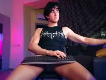 Chaturbate Free Porn Cam of christianlevine_